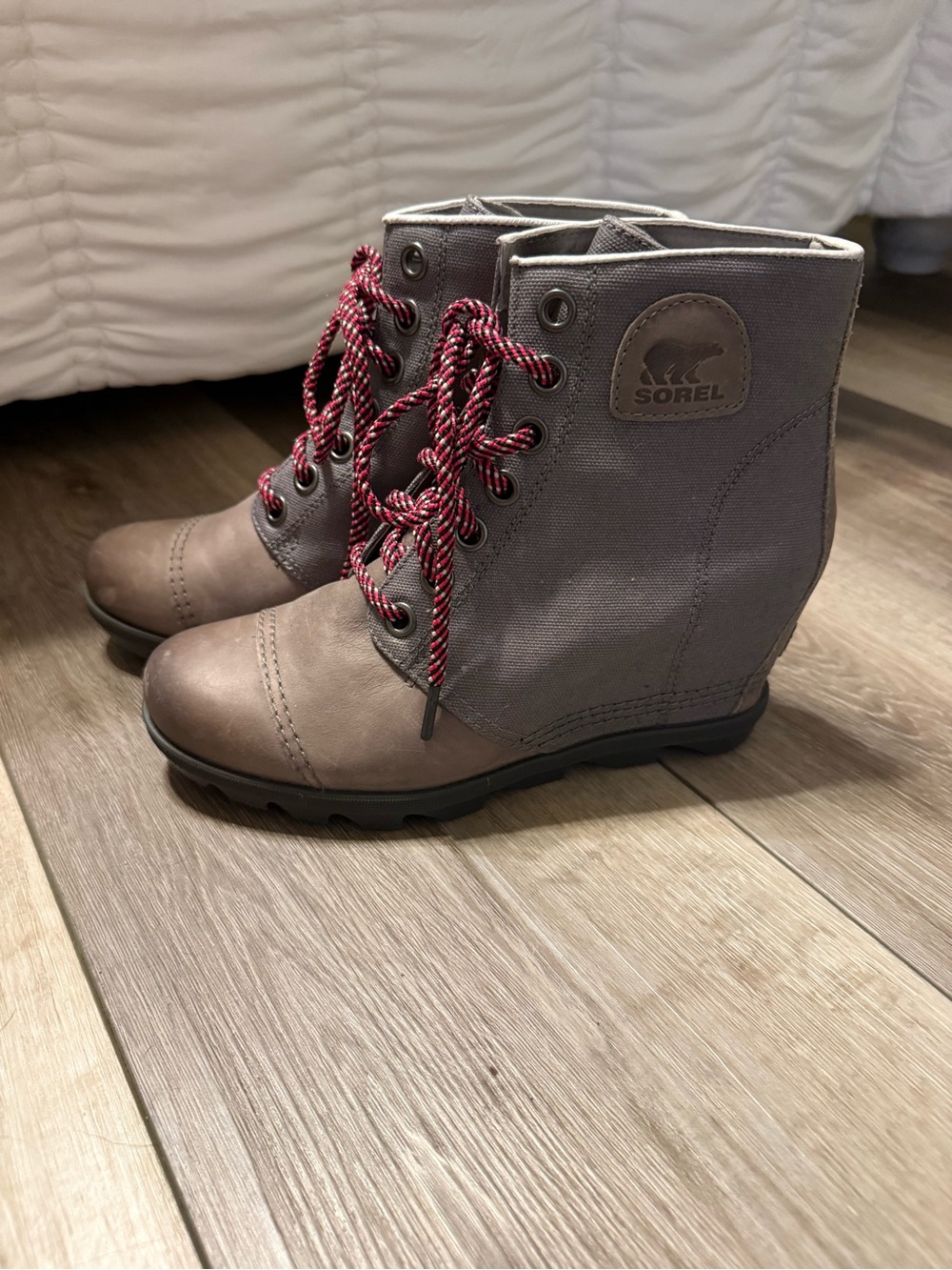 Sorel Women's Gray Canvas and Leather Lace-Up Boots with Red Accent Laces